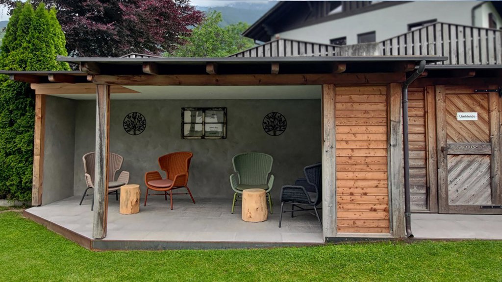 23-Residence-Hochwart-Naturns-Ferienwohnung-Pool.jpg