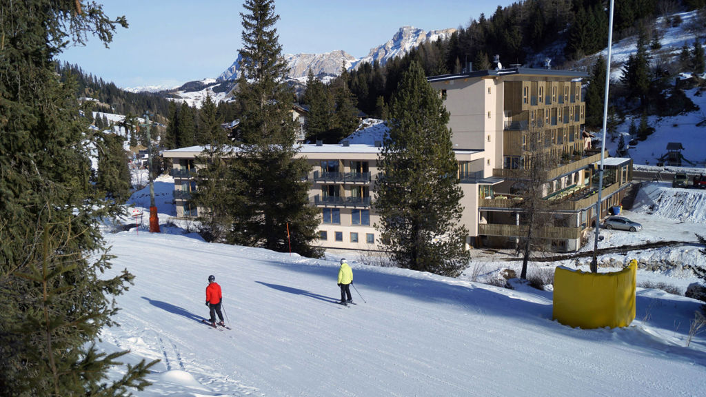 Hotel Boè & Dependance - Hotel near Cinque Torri in Belluno / Dolomites