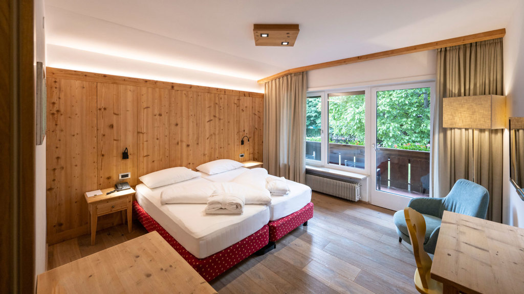 422-Zimmer.jpg