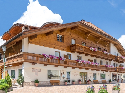 Hotel Alpenrose Dolomites - Wengen in Alta Badia