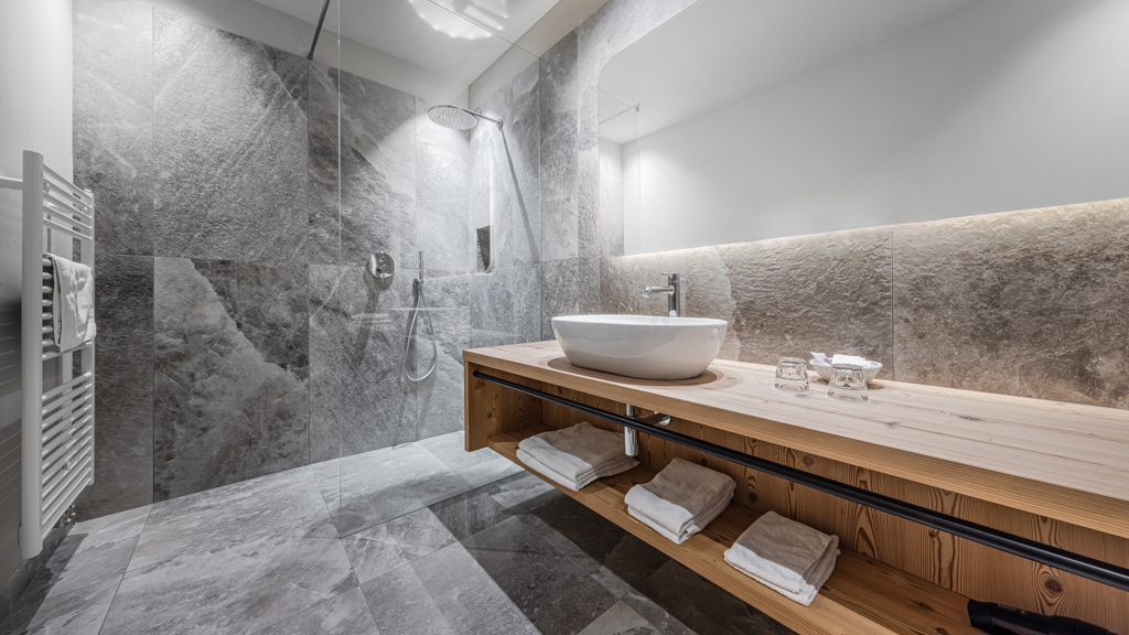 Hotel_Alpenrose_Alta_Badia_Wengen_Zimmer_2024_03.jpg