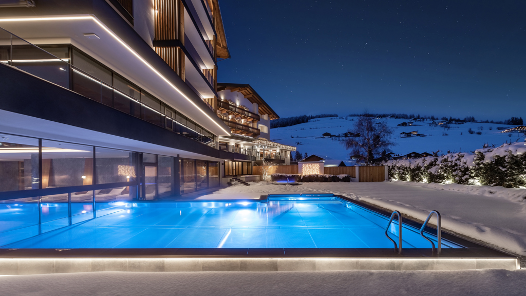 hotel-edelweiss-winter-night-02 (1).jpg