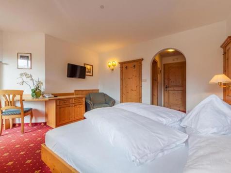 Hotel Hubertushof - Toblach in Hochpustertal