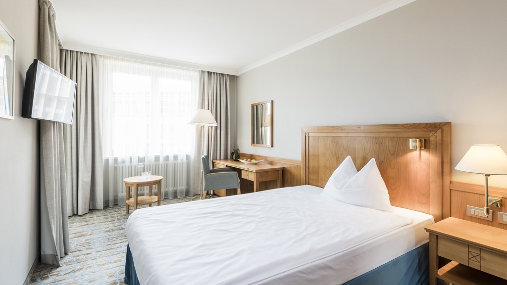 Einzelzimmer (C) Hannes Niederkofler_HQ-8743.jpg