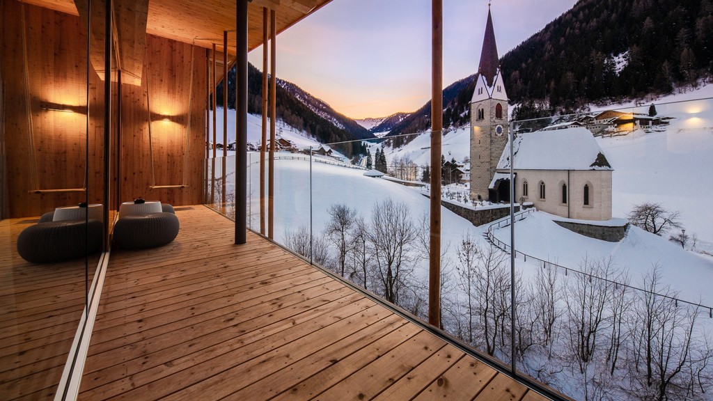 winterlandschaft-naturhotel-rainer-daemmerung-1920x1000.jpg