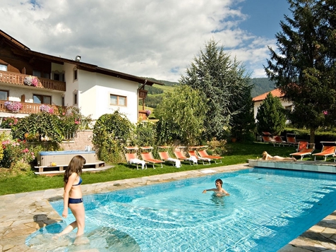 Hotel Rosenheim - Rodengo in Valle Isarco