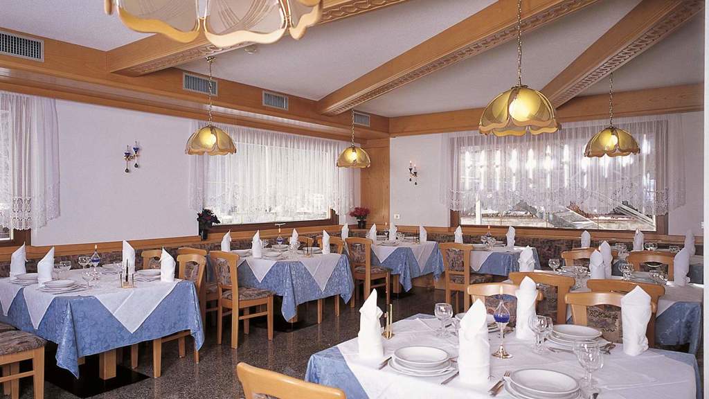 4-SELLA.jpg