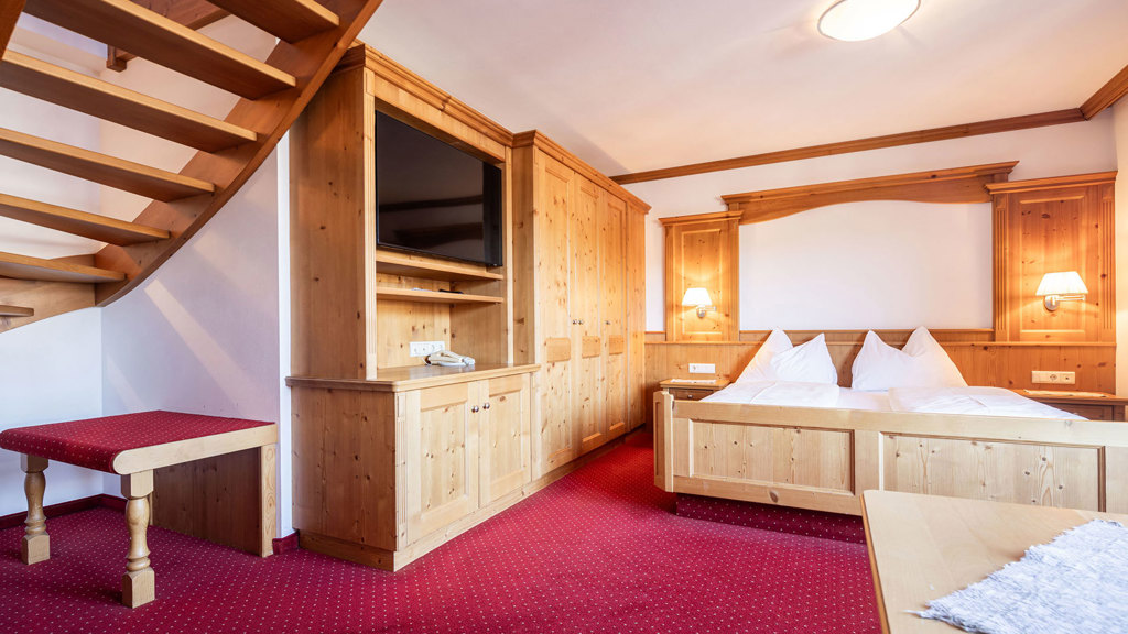 rooms-3.jpg