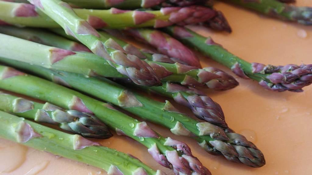 asparagus-685269.jpg
