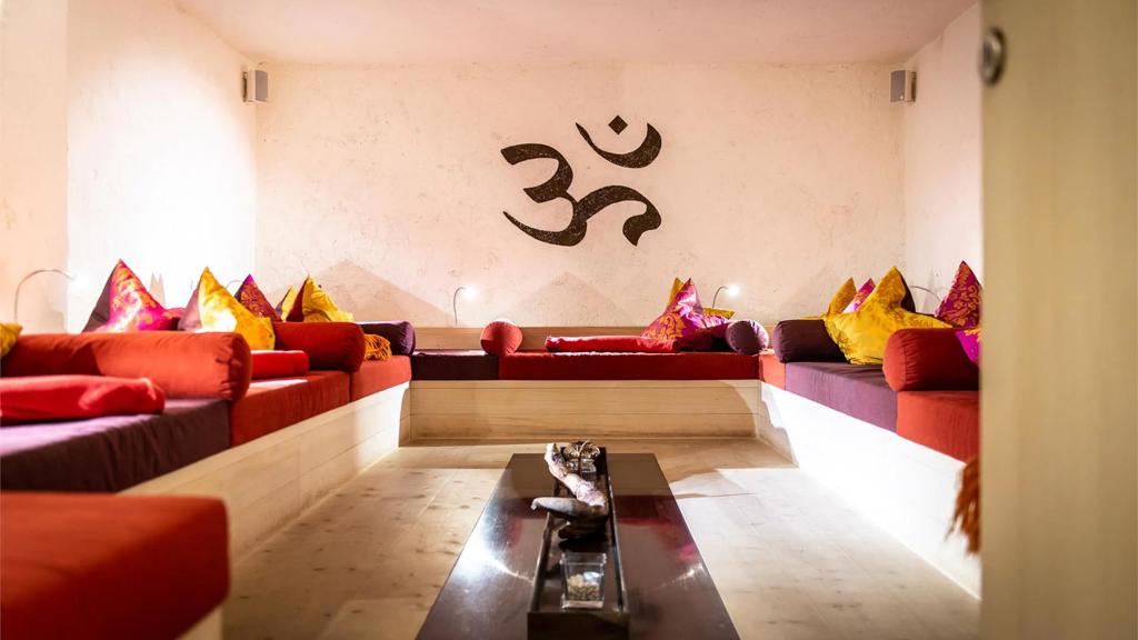 web-rendition-4 (5).jpg