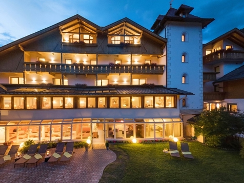 Hotel Abis - Dolomites - Valles in Valle Isarco