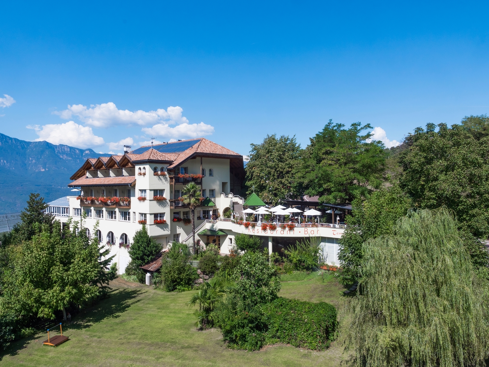 Hotel Tenz - Montan in Südtirols Süden