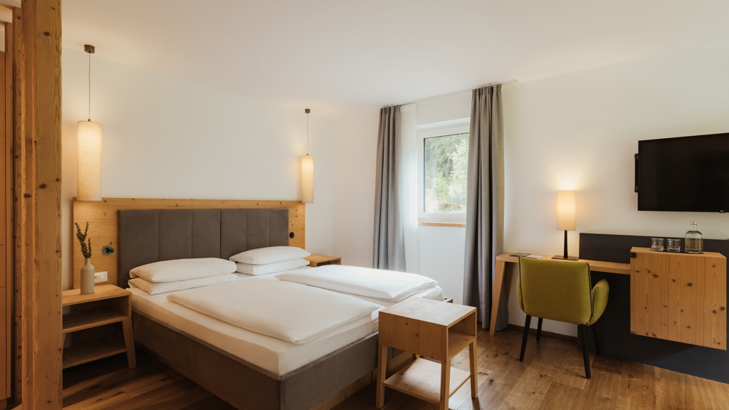 AlexMoling_HotelWaldrast-1.jpg