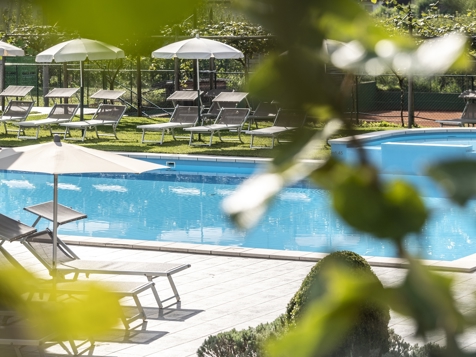 Hotel Weiss - Partschins-Rabland in Meran and environs