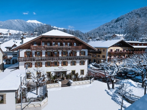 Hotel Weisses Lamm - Welsberg-Taisten at Mt. Kronplatz