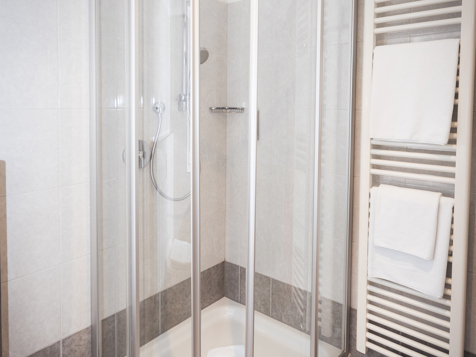 Superior Double Room image 11