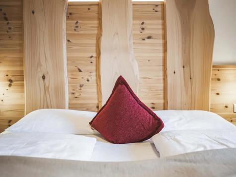 Superior double room image 5