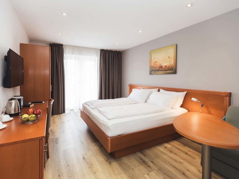 Superior Double Room image 6