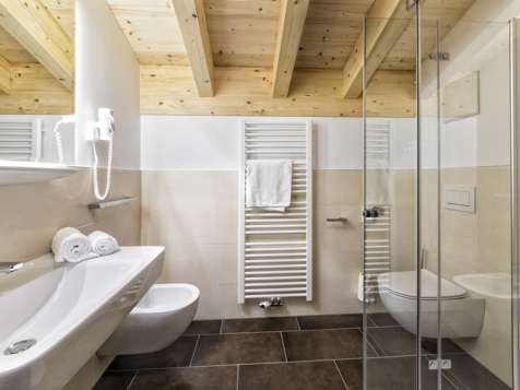 Superior double room image 9