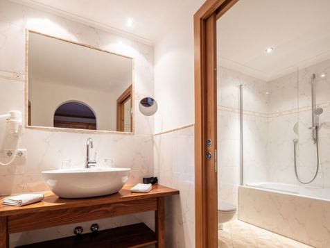 Superior Premium Room image 5