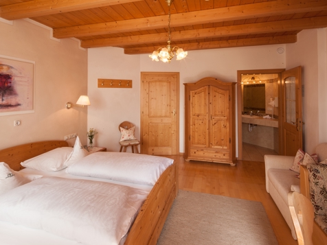 Superior room image 1
