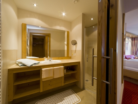 Superior room image 2