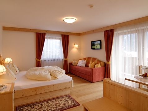 Superior room image 2