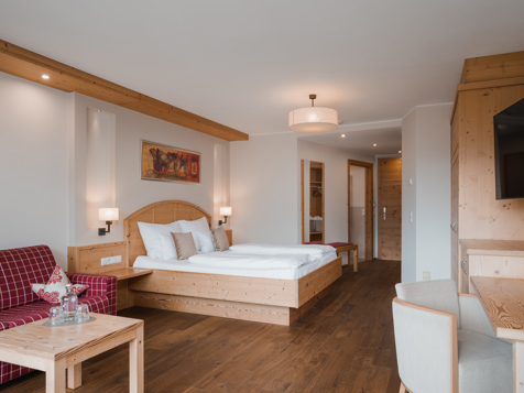 Superior room image 3