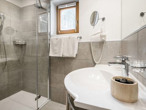 Superior room image 6