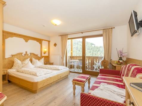 superior room with panorama view image 7