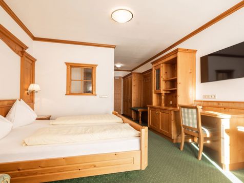 Superior Zimmer image 11