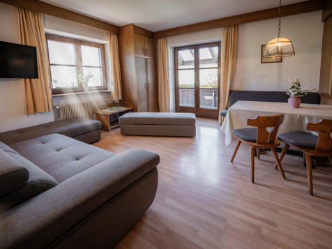 Supreme Apartment image 5