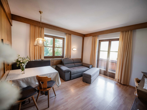 Supreme Apartment image 8