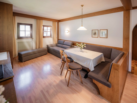 Supreme Apartment image 9