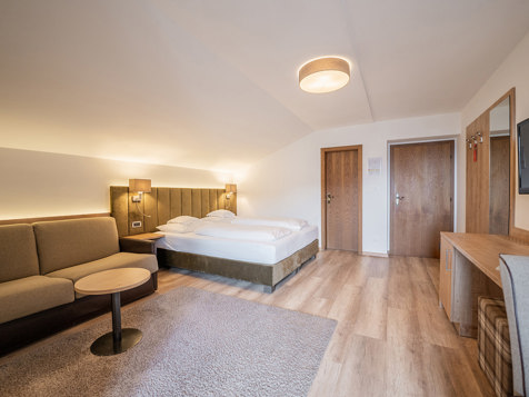 THREE BED ROOM WITH SOUTHWEST BALCONY image 2