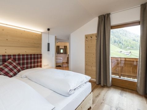 Tirolean Family Room image 4