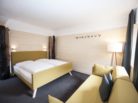 Tiroler Doppelbettzimmer image 4