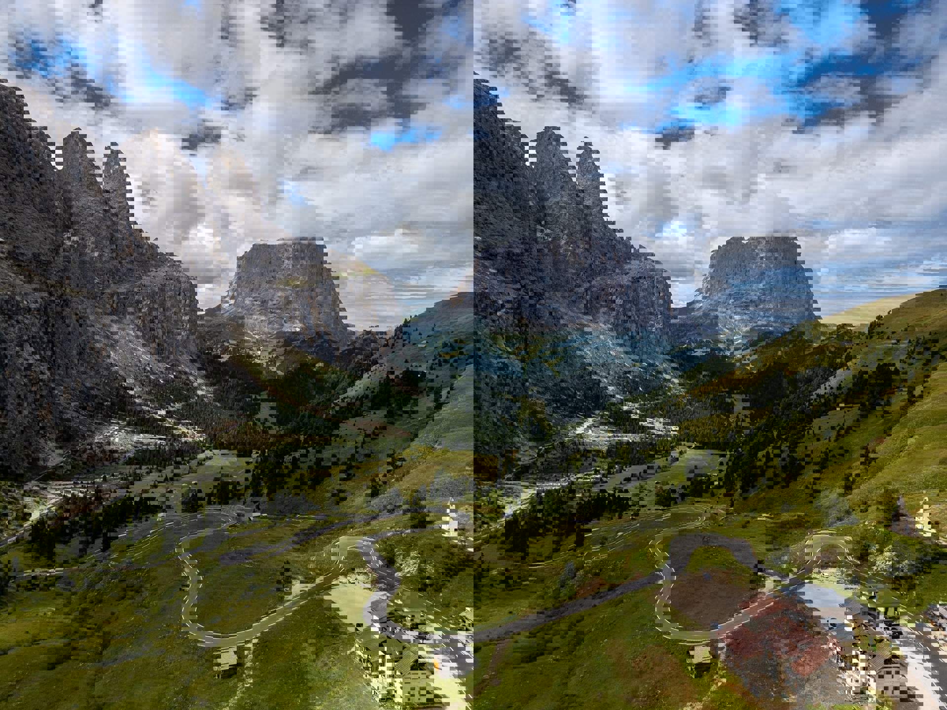 Torri del Sella e Sassolungo Torri del Sella e Sassolungo