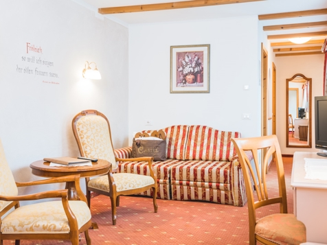 Tower suite Margaretha von Schwangau image 1