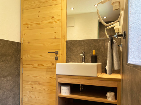 Triple bed room without balcony  image 1