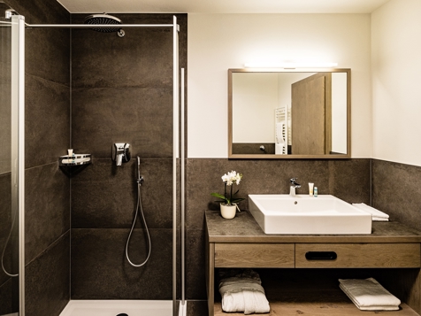 Type 13 - Double Deluxe Room with patio image 4
