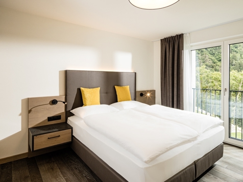 Type 16 -Three Bedroom Panorama Suite with Jacuzzi image 2