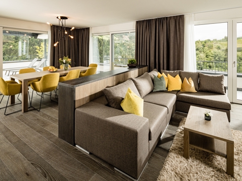 Type 17-Three Bedroom Penthouse Villa with Jacuzzi image 2