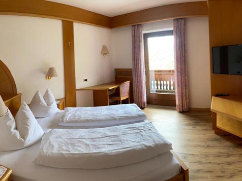 Unsere Doppelzimmer image 4