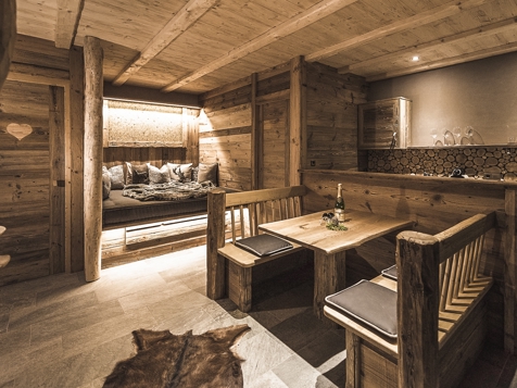 urig / edle Lodges image 2