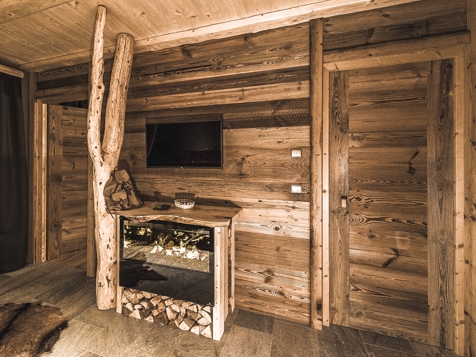 urig / edle Lodges image 3