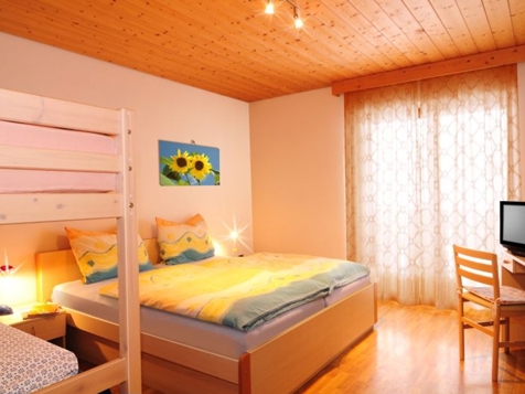 Vierbettzimmer image 1