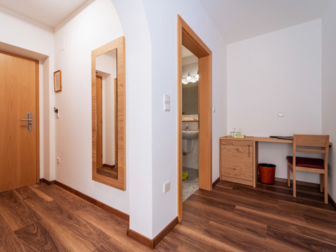 VINSCHGAU DOUBLE ROOM image 2