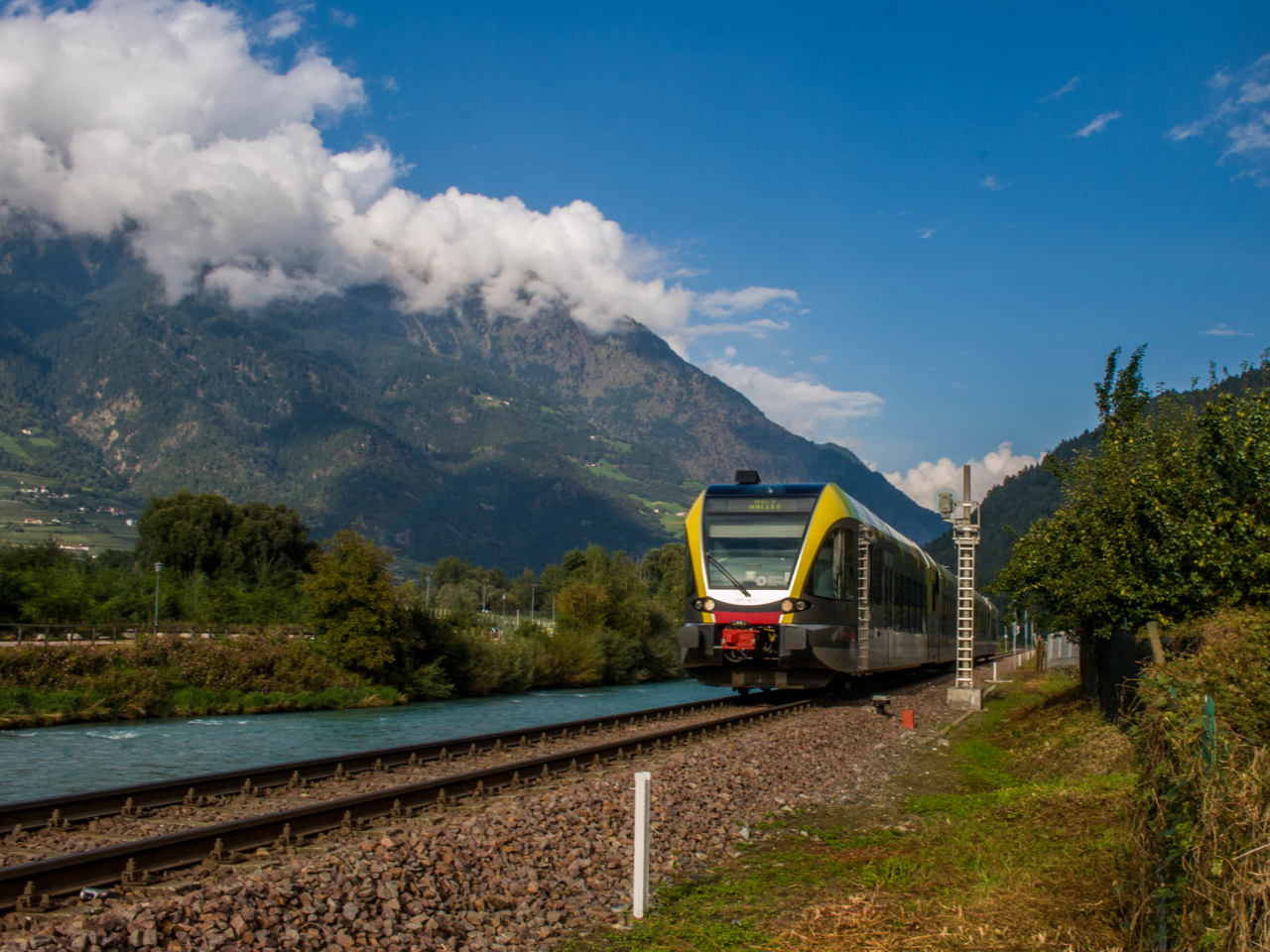 Vinschger Bahn in Südtirol, Zugfahren in Südtirol