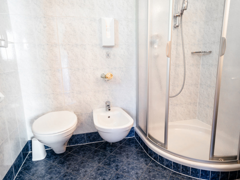 Zimmer 12 B image 4